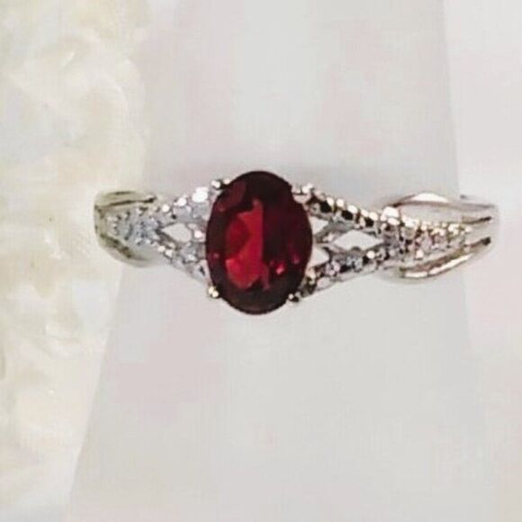 Garnet Ring 1.0 Carat SIZE 6-1/4 - Picture 2 of 4
